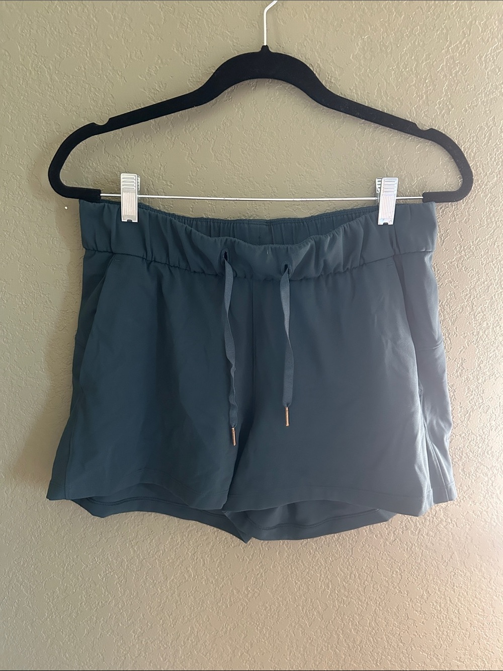🍋 Lululemon athletica Women's Elastic Waist On The Fly Shorts - Teal